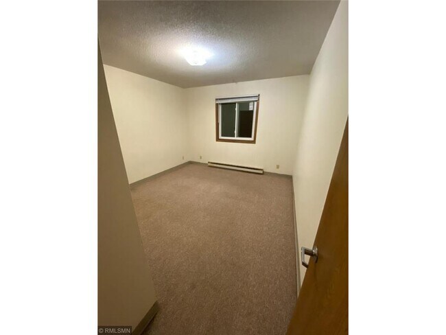 Foto del edificio - 219 E Clayton Ave
