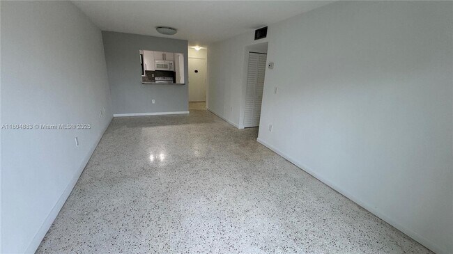 Foto del edificio - 1530 SW 2nd St