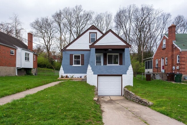 Building Photo - Western Hills- 4Bed/ 1 Bath