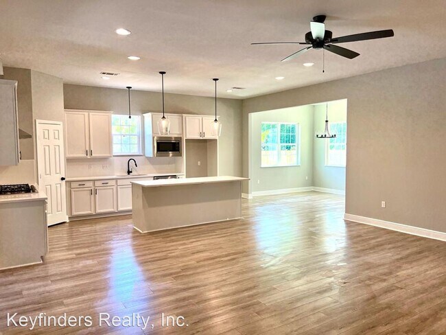 Building Photo - 3 br, 2.5 bath House - 10539 Durmast Drive