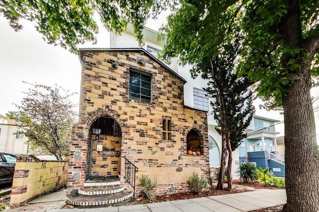 Foto del edificio - 2338 Channing Way