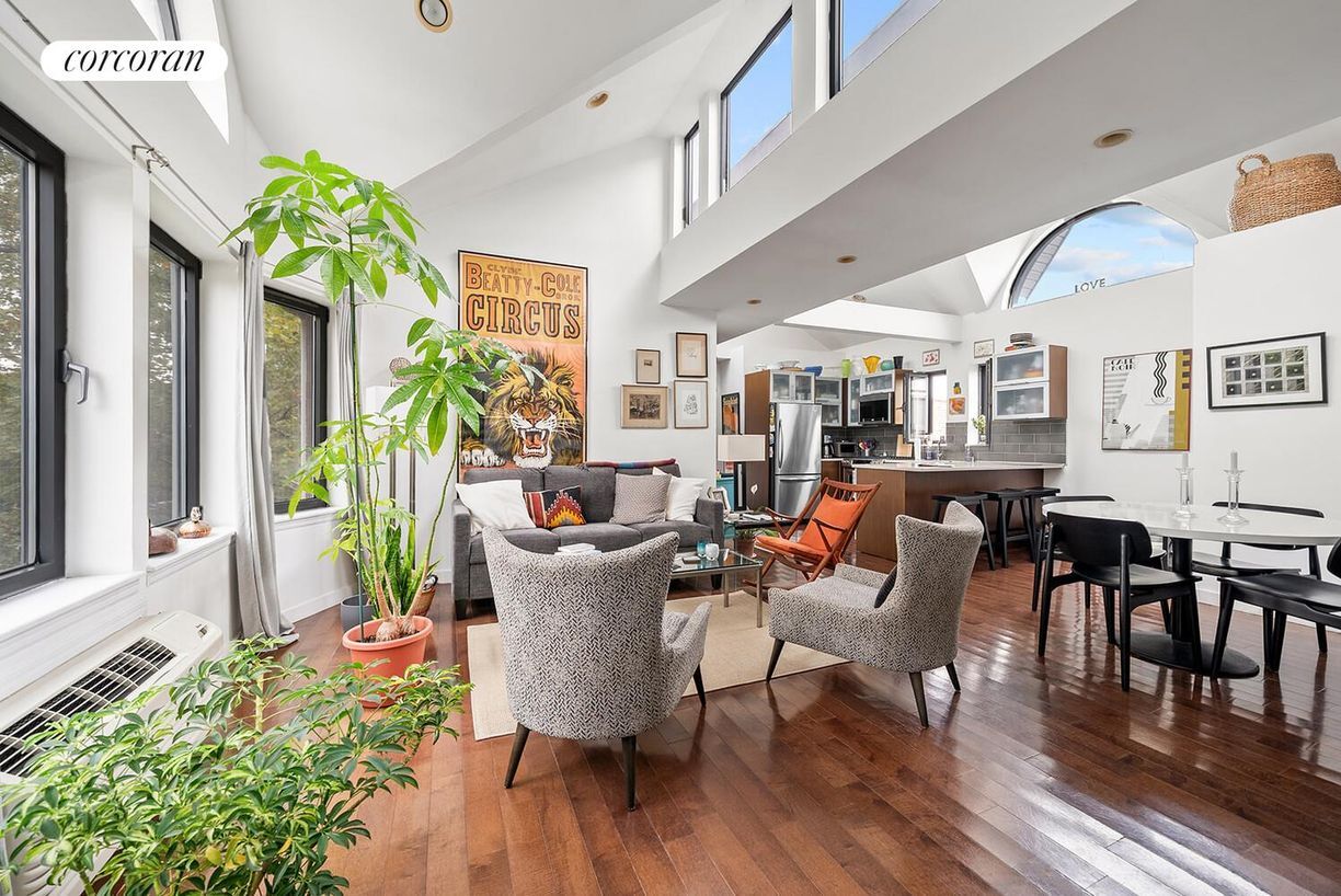 Foto principal - 138 Seeley St