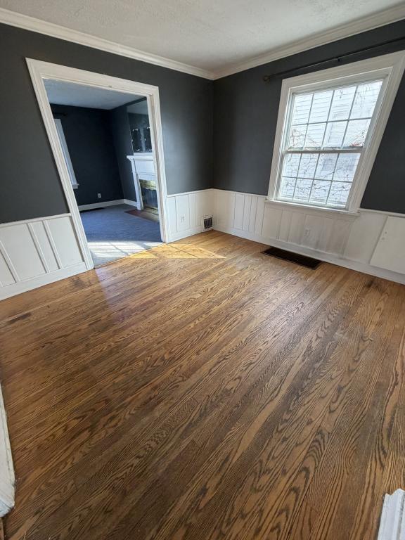 Foto del edificio - 143 Clifton Dr