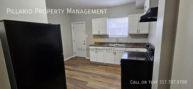 Building Photo - 933 N Dearborn-933