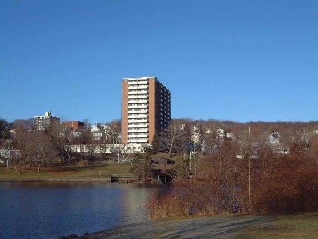 Building Photo - One Oak Street