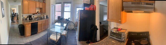 Photo - Great 2 Bed Available 9/1 House