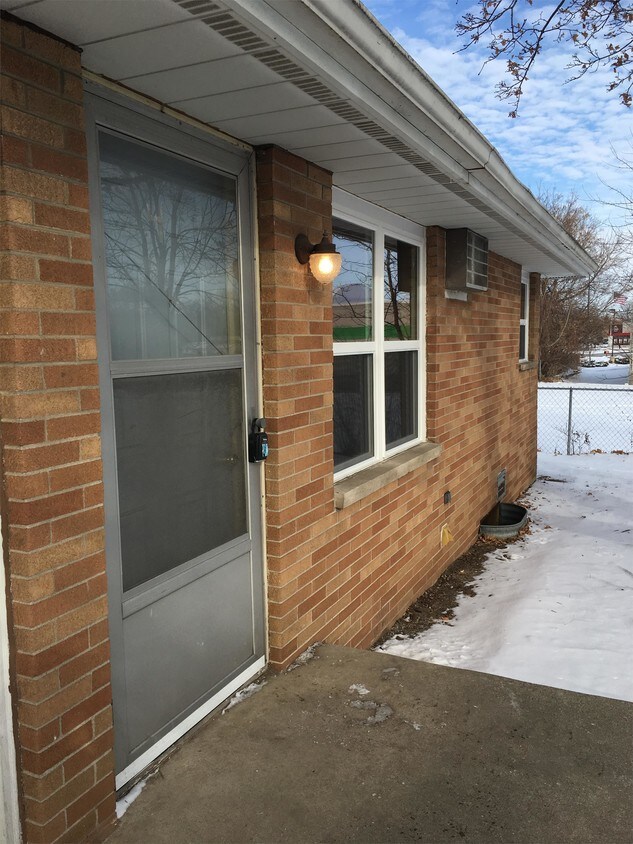 Foto del edificio - 637 Lime Kiln Rd