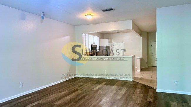 Building Photo - Gorgeous Brightwater townhome for rent off...