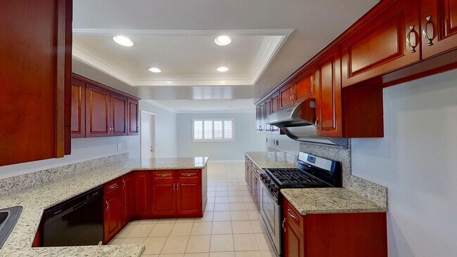 Foto del edificio - Spacious 3 Bedroom 2 Bathroom Home in Foun...