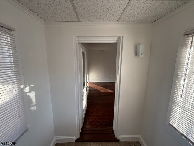 Foto del edificio - 86 Ringwood Ave