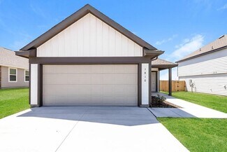 Building Photo - 1810 Crimson Lake Blvd