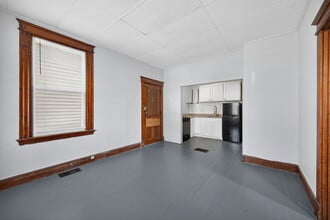 Building Photo - 2339 Rohs St