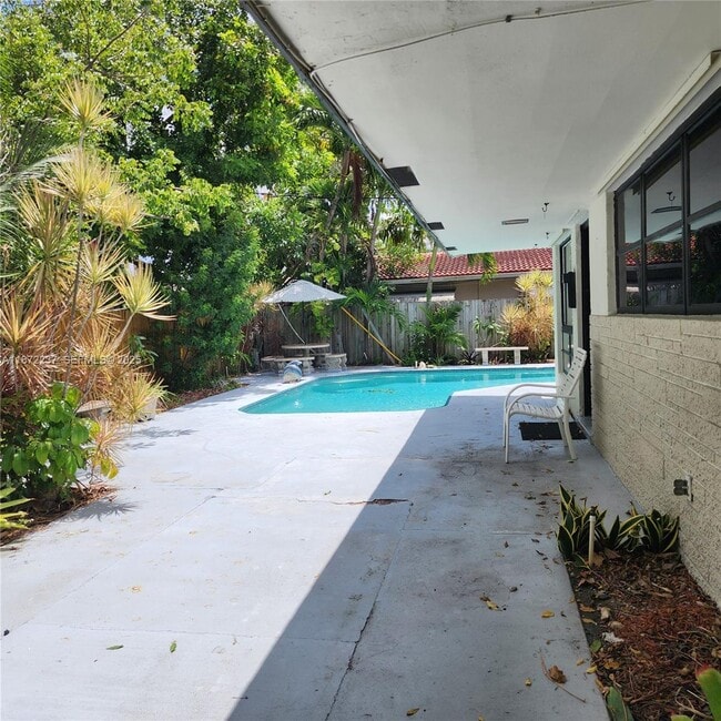 Foto del edificio - 1940 NE 31st Ct