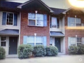 Building Photo - 2301 Filiatreau Ln
