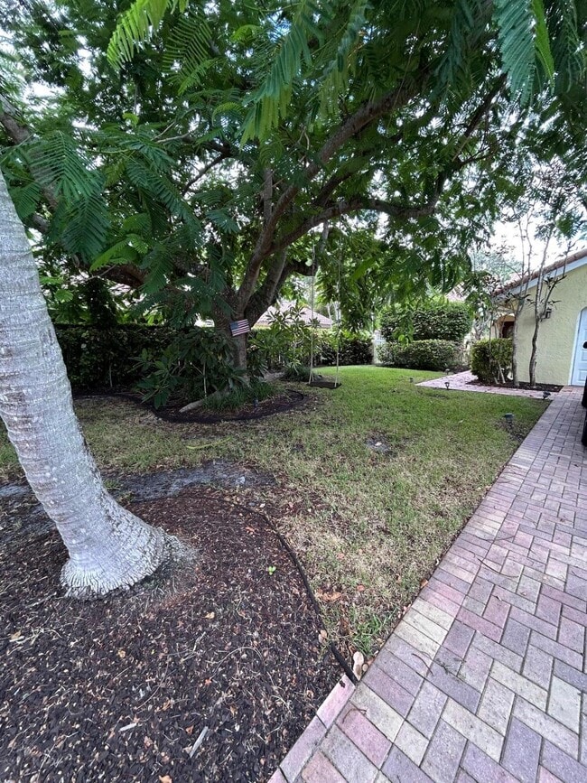 Foto del edificio - 1330 NW 22nd Ave