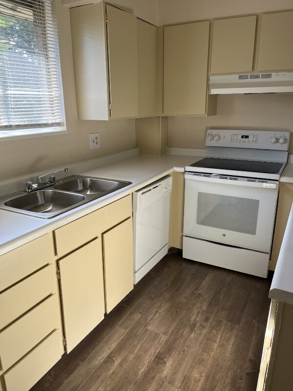 Foto del edificio - 2636 S Forest Dale Cir