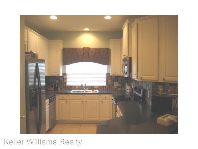 Building Photo - 12812 Belvedere Song Way