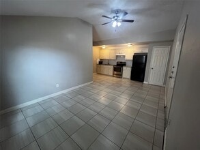 Building Photo - 1407 Lamesa Ave