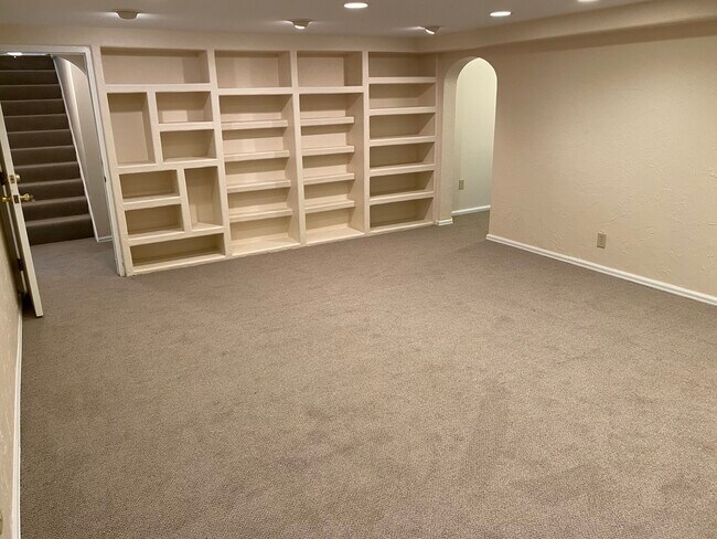 Large Living Room - 1220 Colorado Ave