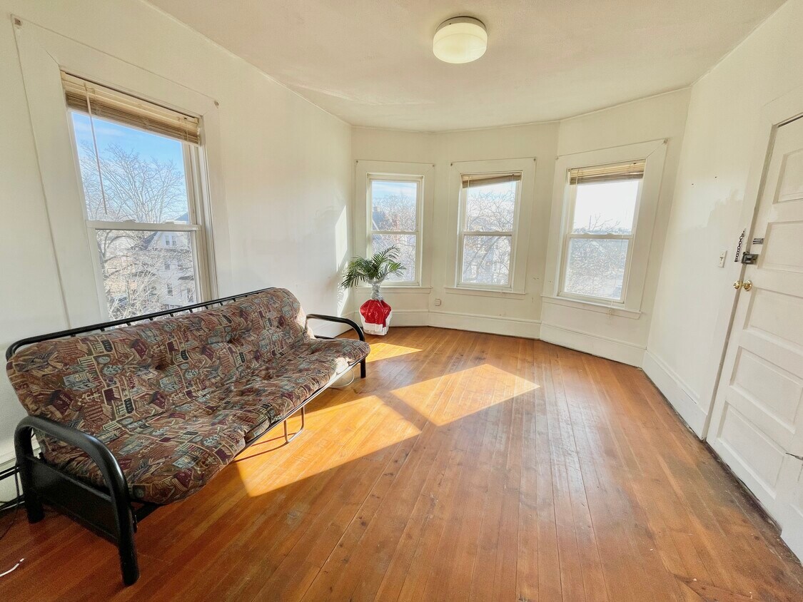 112 Salem St Unit 3, Malden, MA 02148 Apartments in Malden, MA