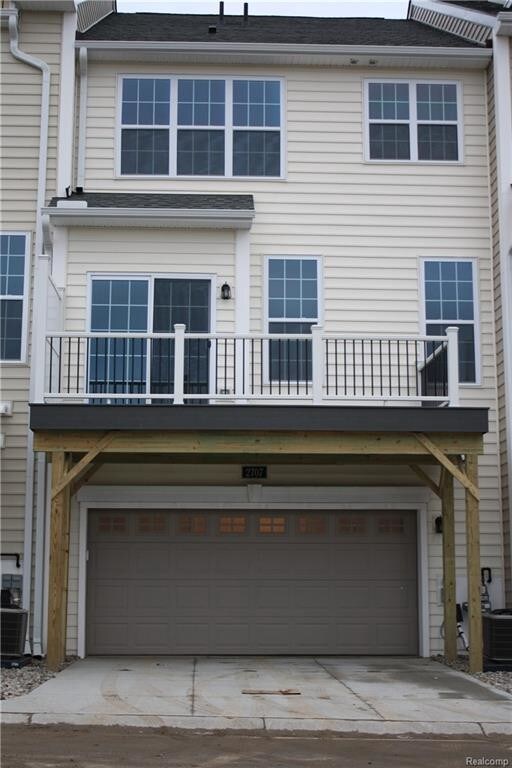 Primary Photo - 2707 N Spurway Dr