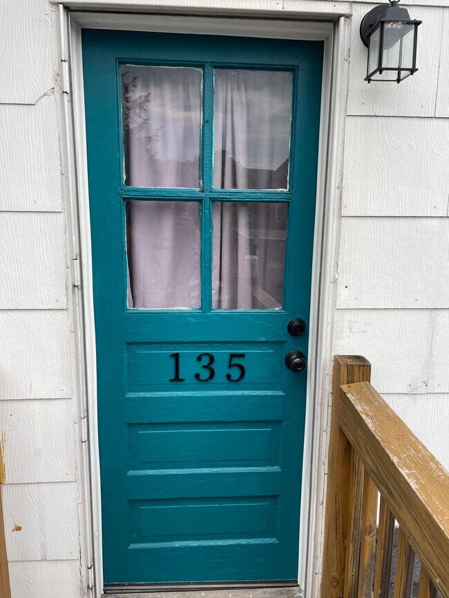 Foto del edificio - 137 School St