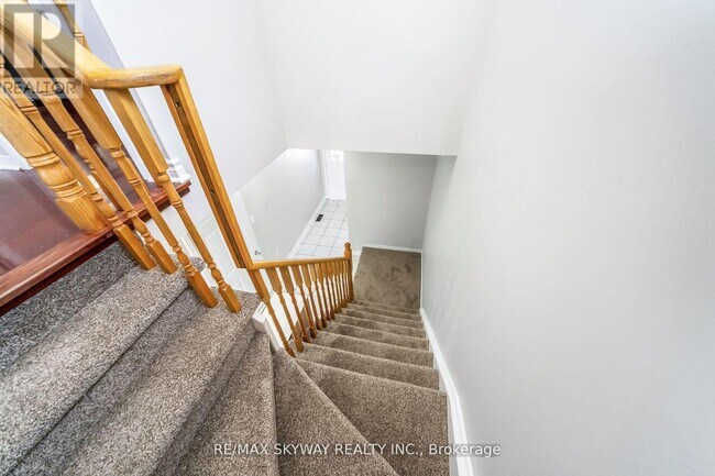 Building Photo - 13 Ozner Ct