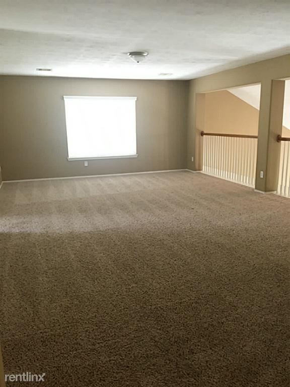 Building Photo - 12015 Canyon Falls Dr