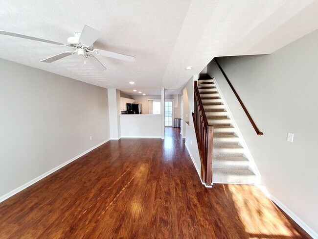 Foto del edificio - Charming 2 beds 2.5 baths in Columbus!