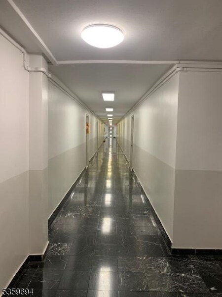 Foto del edificio - 39 E 39th St