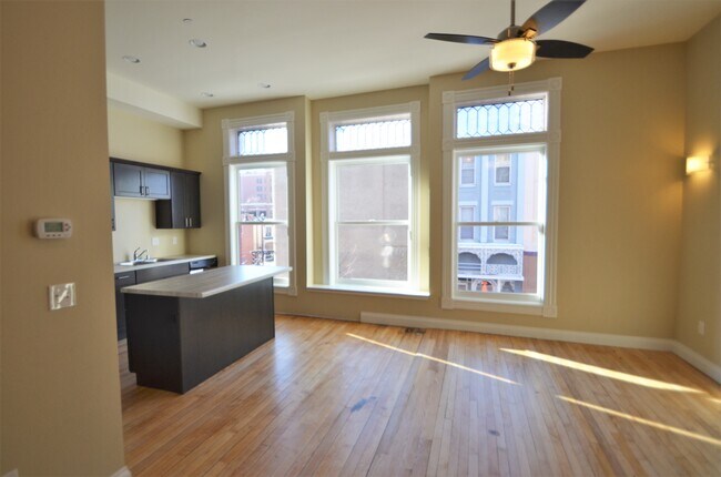Sala de estar - 207 4th St S