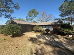 Building Photo - 3137 Fredricksburg Dr