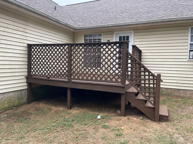 Building Photo - 1812 Barnwell Ct