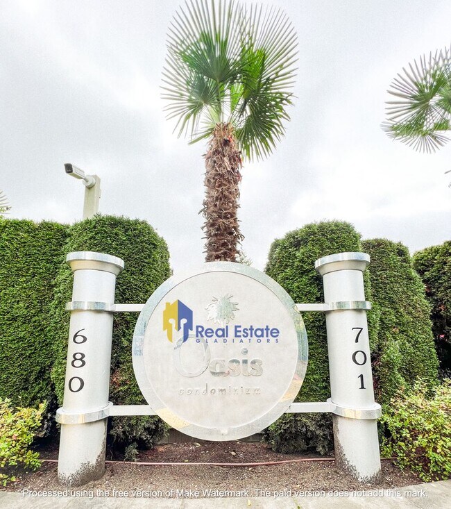 Foto del edificio - Pet friendly one bedroom condo available in the sought after Oasis Community in Bellevue