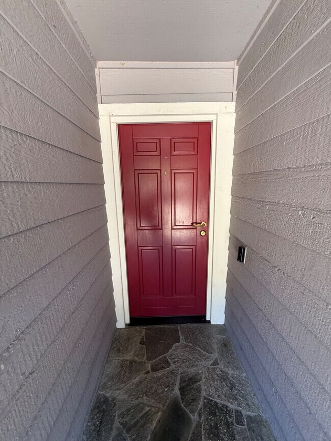 Foto del edificio - Beautiful 3-Bedroom 2 bathroom in the Heart of Pleasanton!