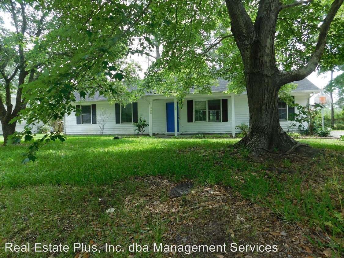 Primary Photo - 3 br, 1 bath House - 806 Halifax Circle