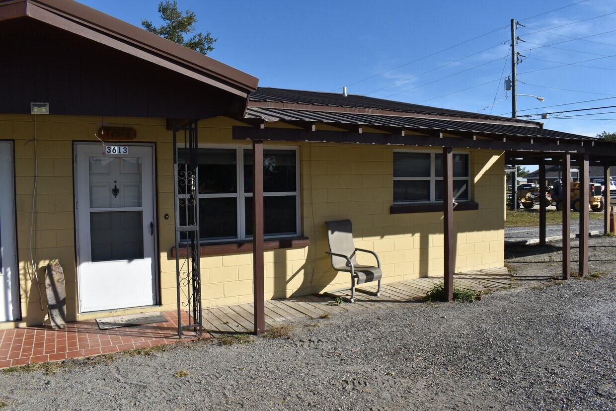 Foto principal - 3613 E 14th St