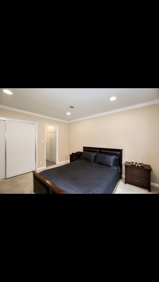 Foto del edificio - 1845 Anaheim Ave
