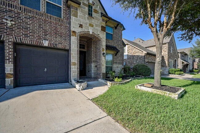 Building Photo - 30154 Southern Sky Dr