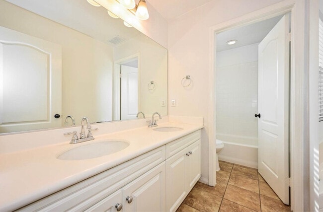 Foto del edificio - 9167 S Cullen Wy