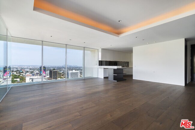 Foto del edificio - 9255 Doheny Rd