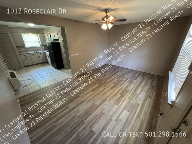 Building Photo - 1012 Roseclair Dr