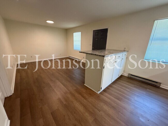 Foto del edificio - 1 Bedroom Near Easton Park! Water Included