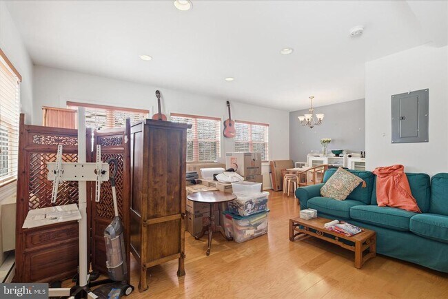 Foto del edificio - 3260 Gunston Rd