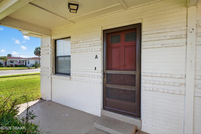 Building Photo - 11 Oriole Cir