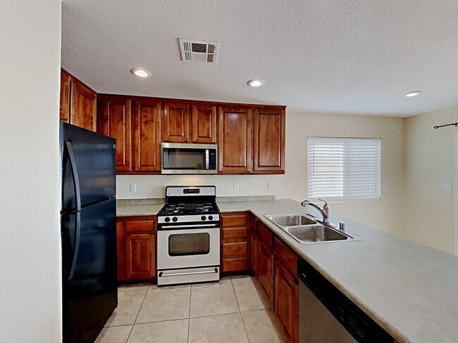 Building Photo - 9113 Starling Wing Place