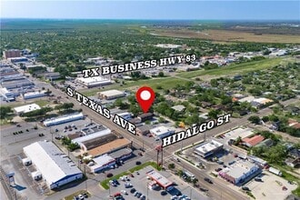 Building Photo - 11 11th St