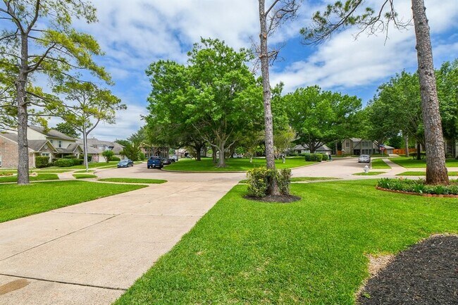 Foto del edificio - 2226 Mill Creek Dr