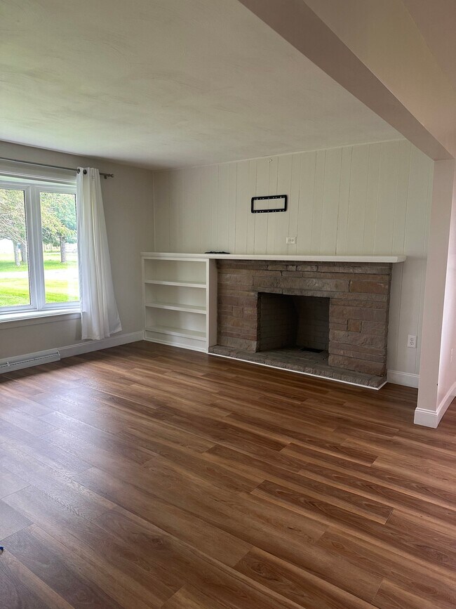 Foto del edificio - 1211 Walcrest Dr