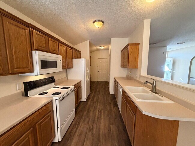 Foto del edificio - 6126 16th St